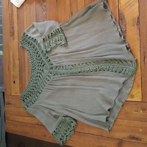 Cozy Casual | 3/4 Sleeve Top - L